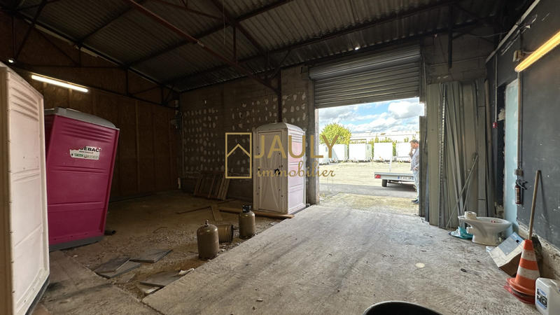 Local commercial - 679 m²