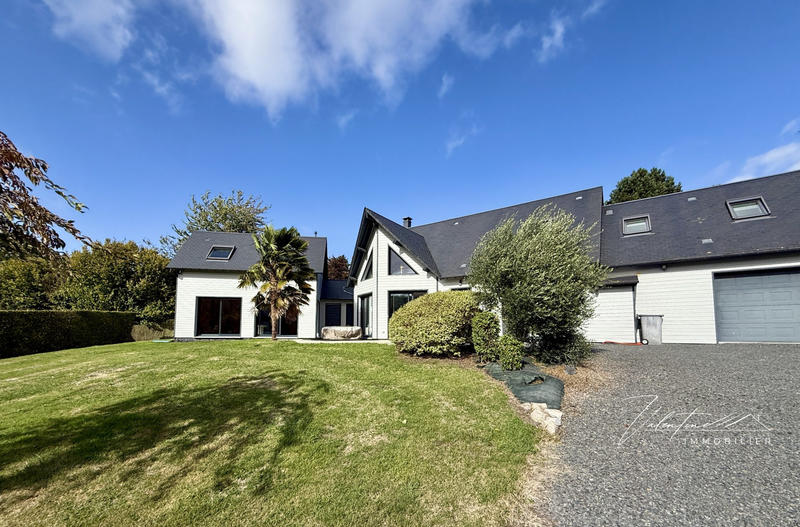 Maison contemporaine - 142 m² - 7 pièces