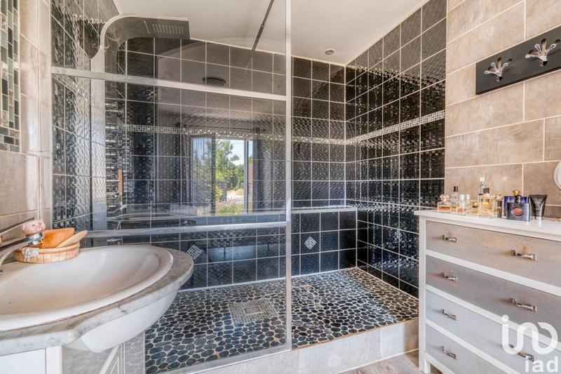 Maison - 136 m² - 5 pièces