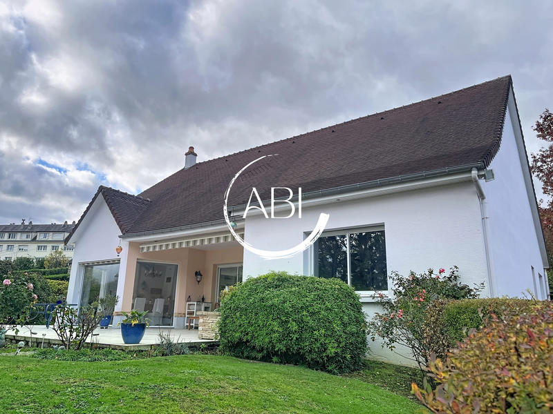 Maison - 155 m² - 4 pièces