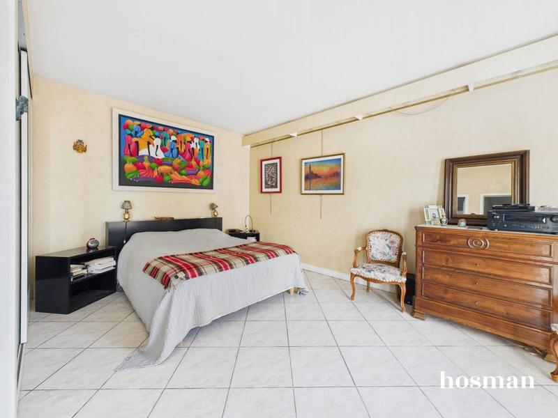 Maison - 210 m² - 5 pièces