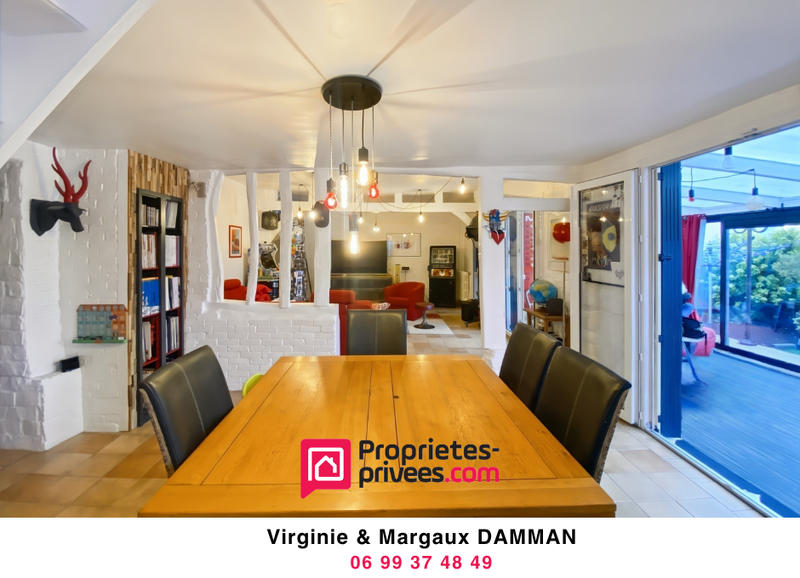 Maison - 211 m² - 6 pièces