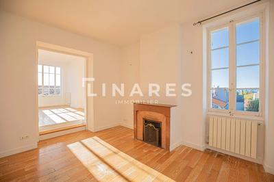 Appartement - 100 m² - 4 pièces