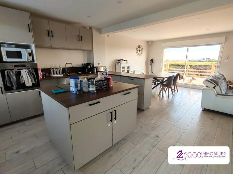 Maison - 110 m² - 5 pièces