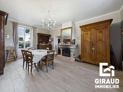 Maison ancienne - 215 m² - 7 pièces