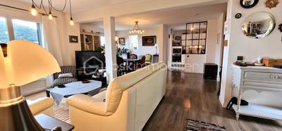 Maison jumelée - 160 m² - 4 pièces