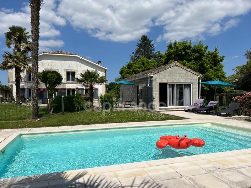 Maison - 137 m² - 4 pièces