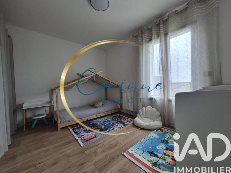 Maison - 127 m² - 8 pièces