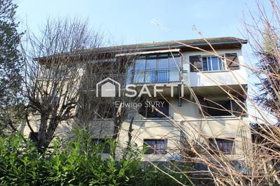 Maison - 186 m² - 9 pièces