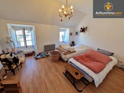 Appartement - 90 m² - 4 pièces