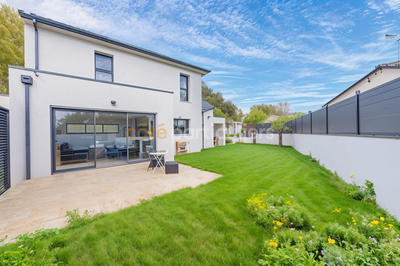 Maison - 115 m² - 5 pièces