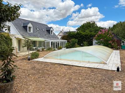 Maison - 213 m² - 8 pièces