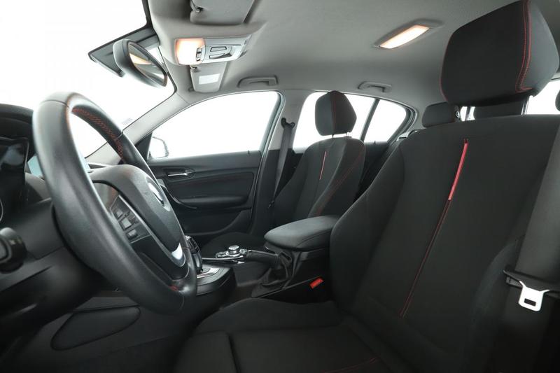 Bmw Série 1 118iA Sport 5p 170 ch