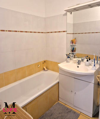 Appartement - 85 m² - 4 pièces