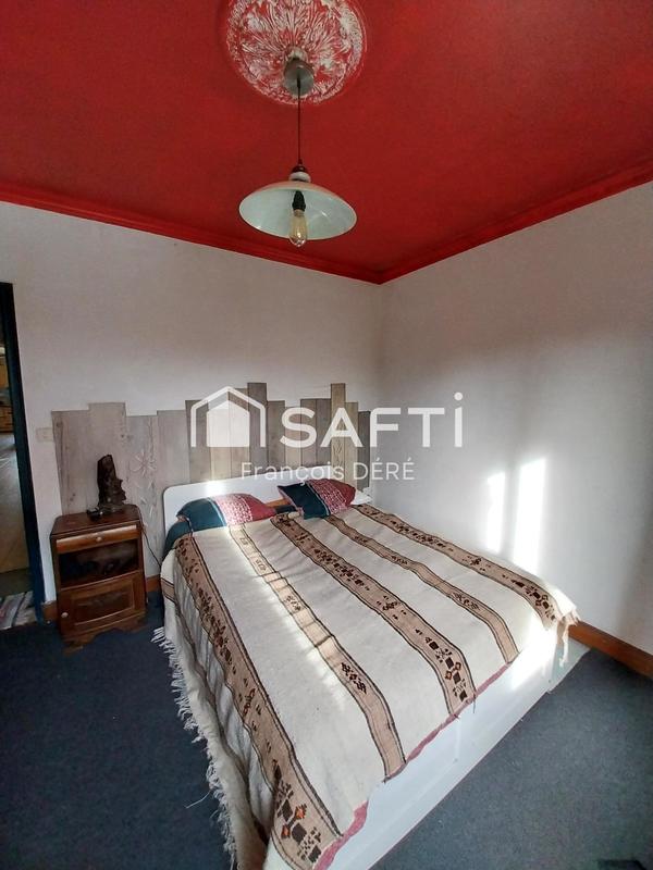 Maison - 238 m² - 9 pièces