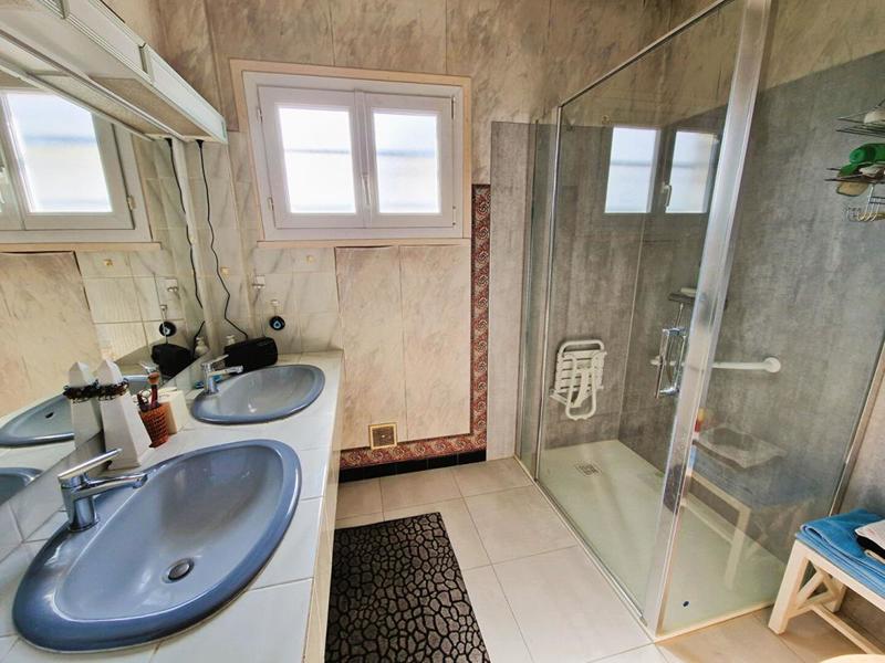 Maison - 152 m² - 6 pièces