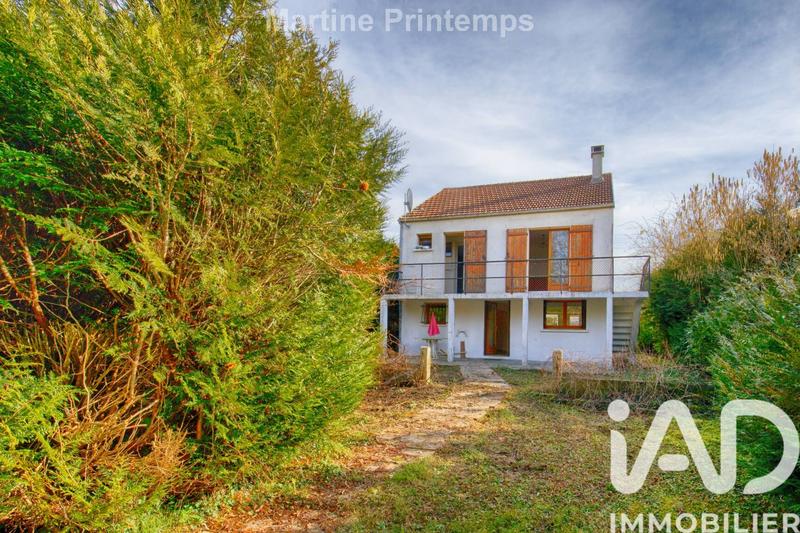 Maison - 96 m² - 5 pièces