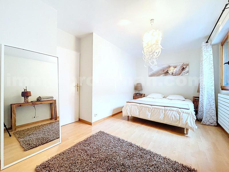 Appartement - 60 m² - 2 pièces