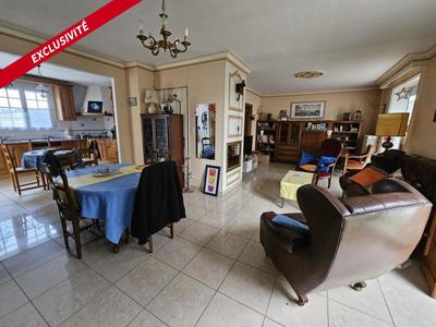 Maison - 122 m² - 6 pièces