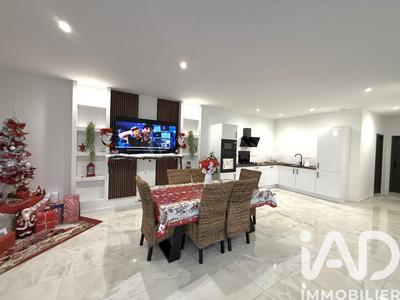 Maison - 102 m² - 5 pièces