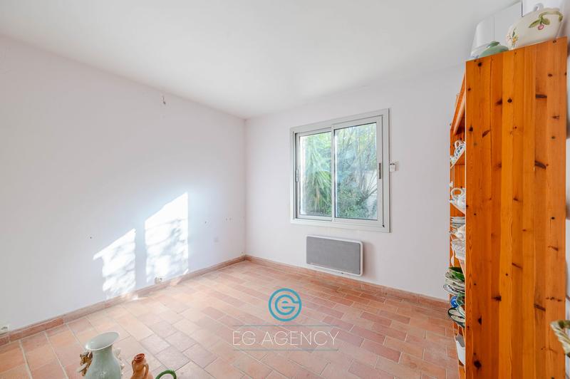 Maison - 200 m² - 6 pièces