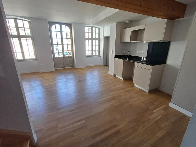 Duplex - 84 m² - 4 pièces