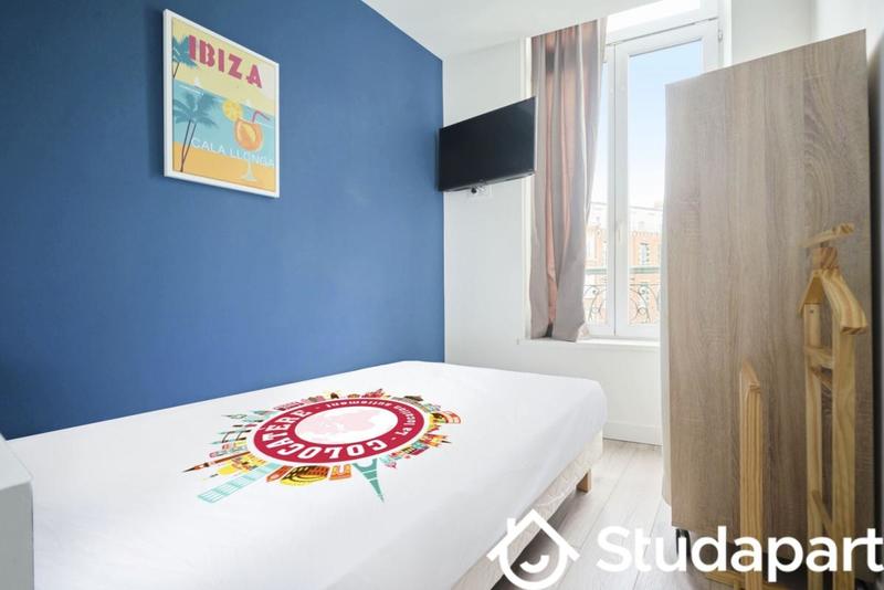 Chambre - 12 m² - 1 pièce