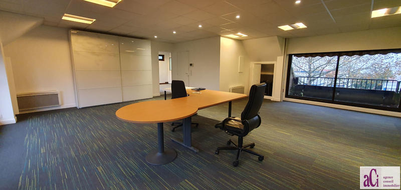Bureau - 105 m² - 3 pièces