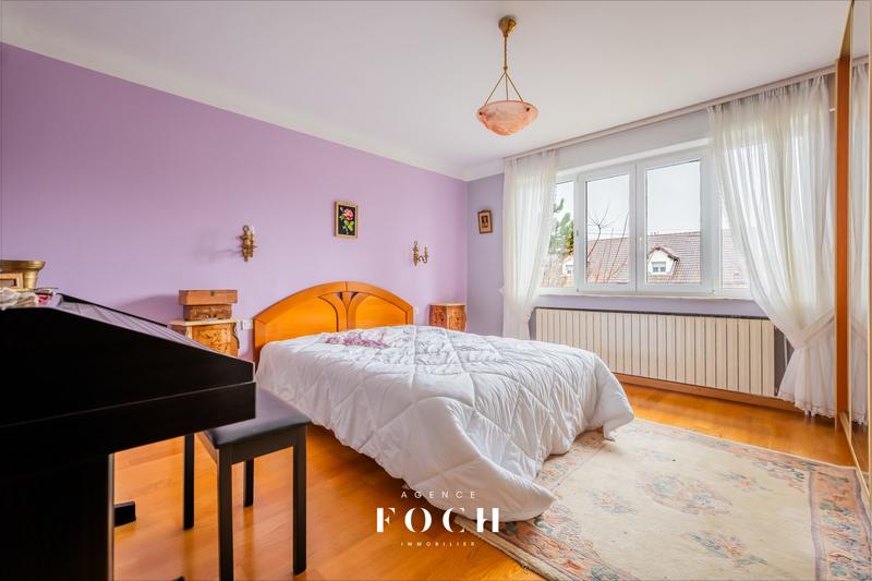 Maison - 187 m² - 6 pièces