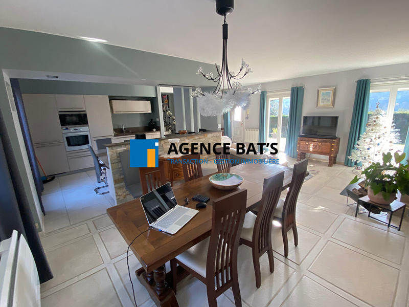 Maison - 144 m² - 6 pièces