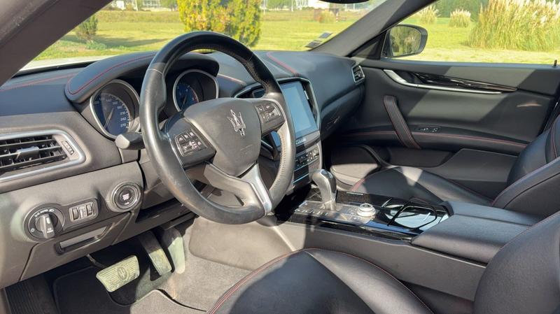 Maserati Ghibli 3.0 d 274 Bva8 Grandsport - Automatique Toit ouvrant