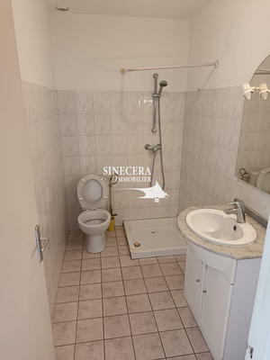 Maison - 250 m² - 8 pièces