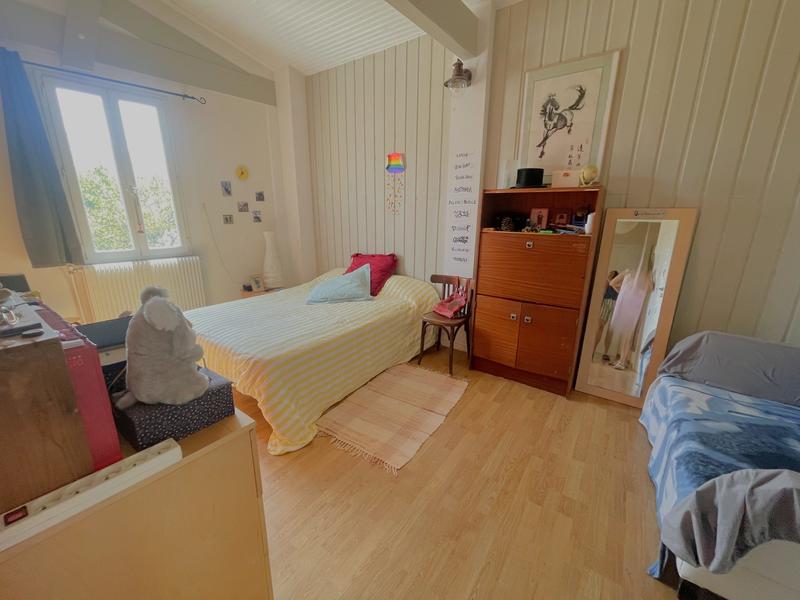 Maison - 278 m² - 10 pièces