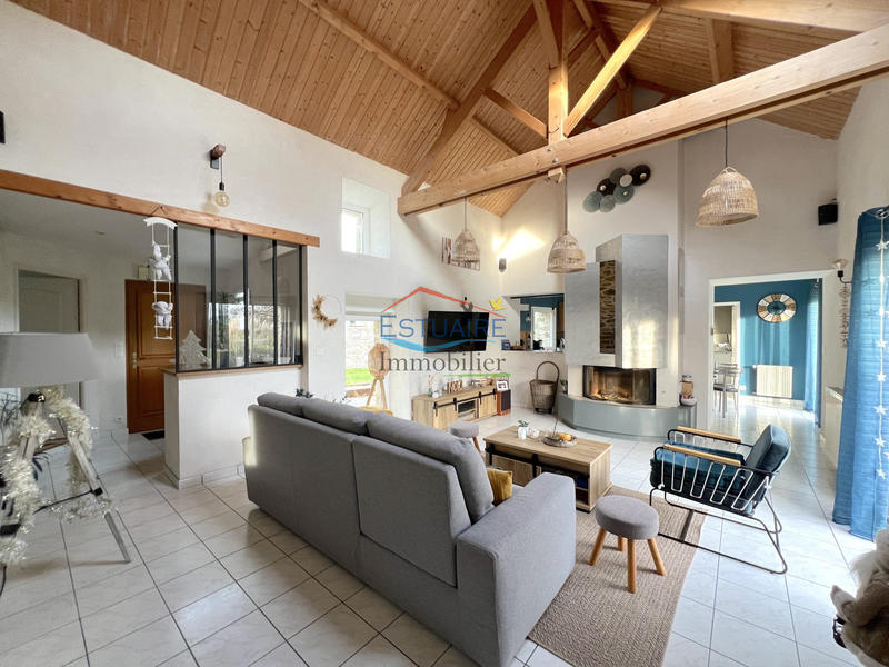 Maison - 160 m² - 6 pièces