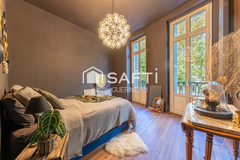 Villa - 210 m² - 6 pièces