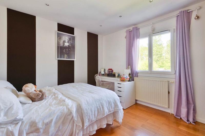 Maison - 223 m² - 8 pièces