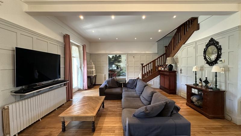 Maison bourgeoise - 273 m² - 7 pièces