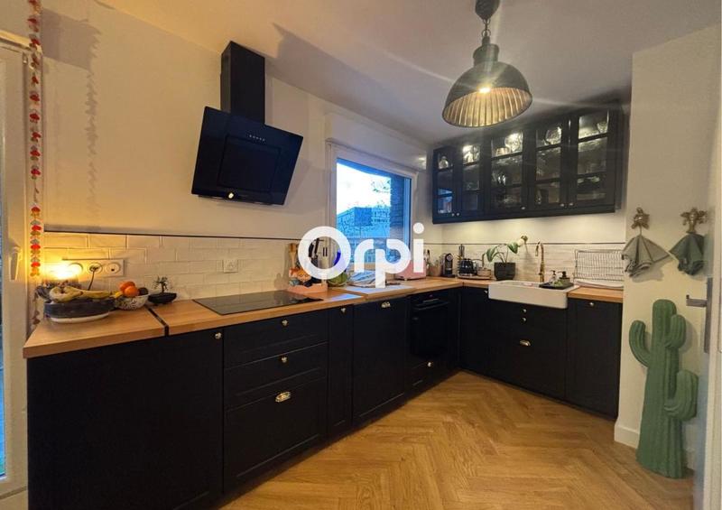 Appartement - 92 m² - 4 pièces