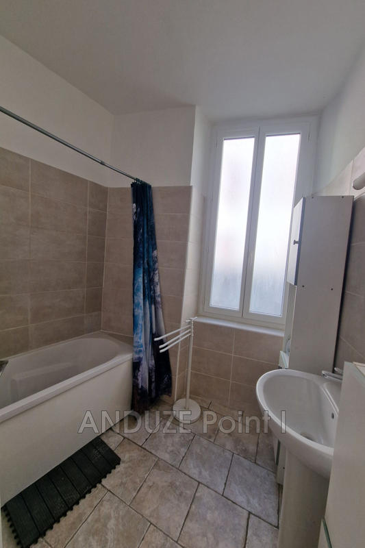 Fonds de commerce - 240 m²