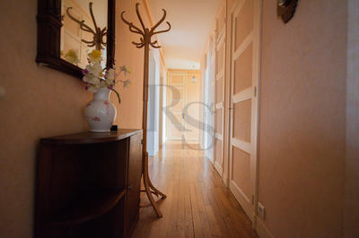 Appartement - 123 m² - 5 pièces