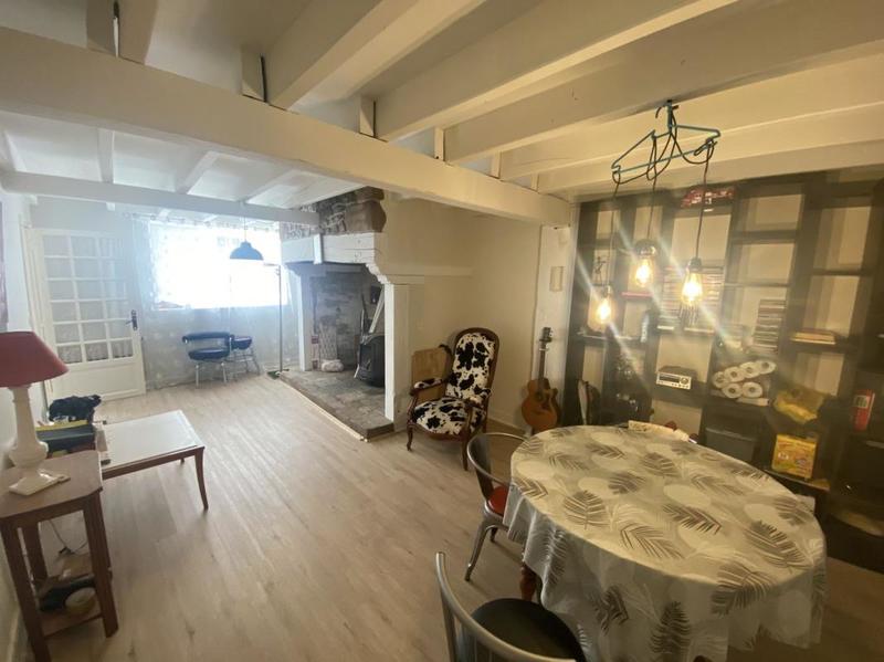 Maison - 99 m² - 5 pièces