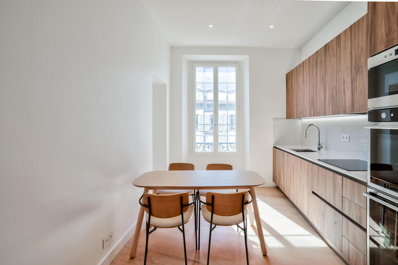 Appartement - 137 m² - 5 pièces