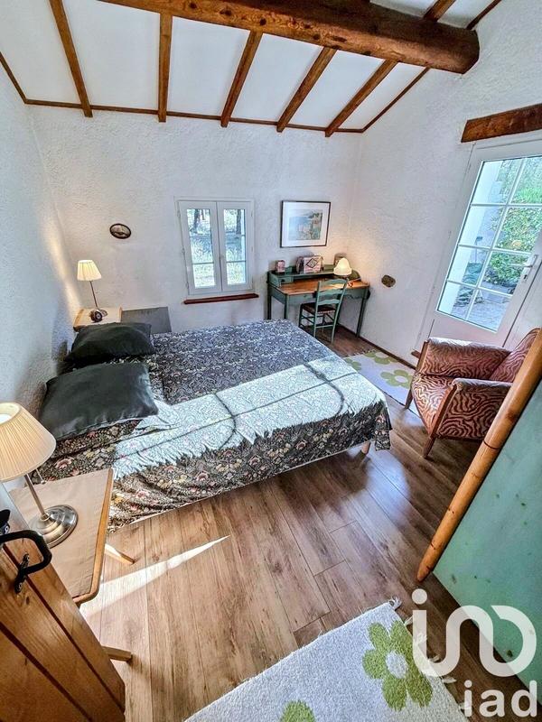 Maison - 252 m² - 12 pièces