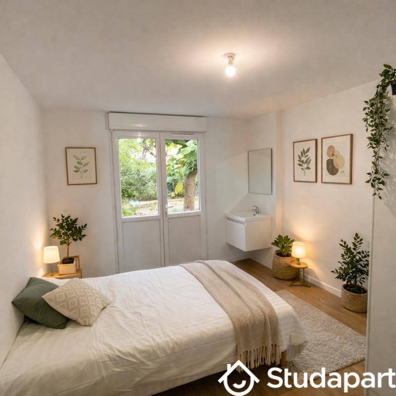 Chambre - 12 m² - 1 pièce