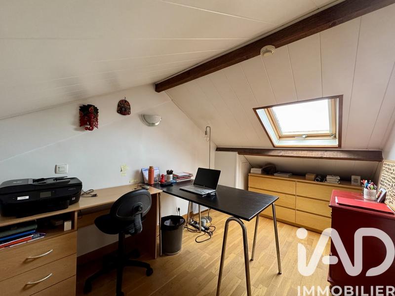 Maison - 121 m² - 8 pièces
