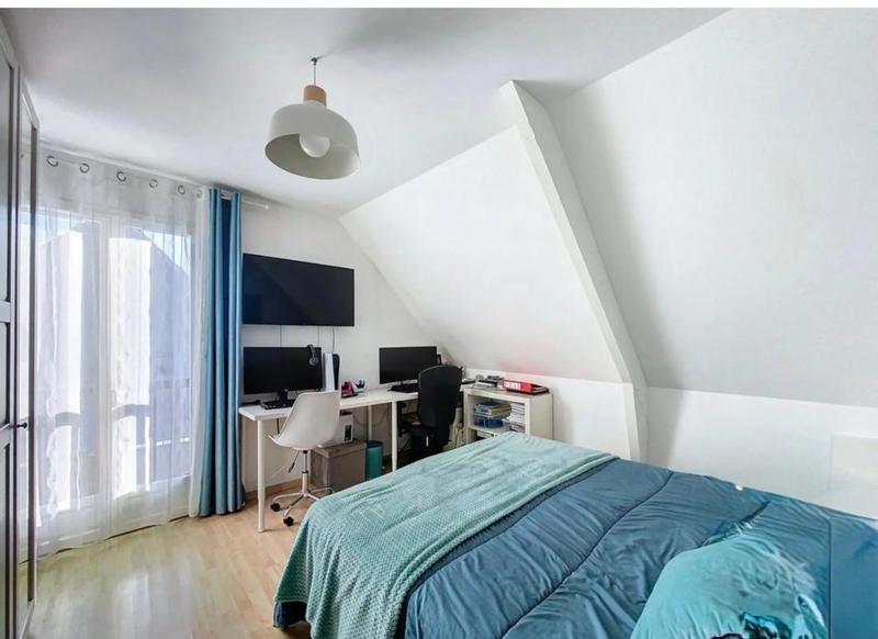 Maison - 200 m² - 6 pièces