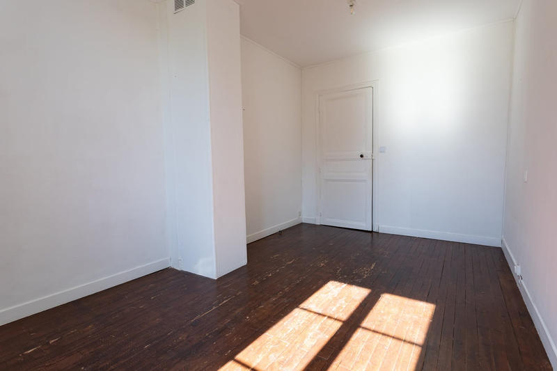 Maison - 243 m² - 5 pièces