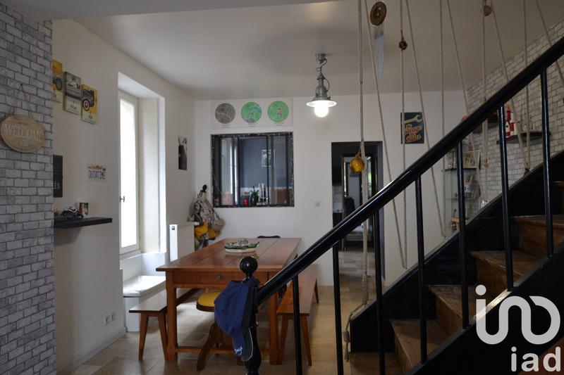 Maison - 180 m² - 7 pièces