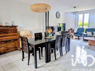 Maison - 101 m² - 6 pièces