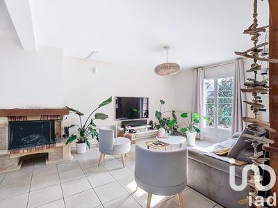 Maison - 165 m² - 8 pièces